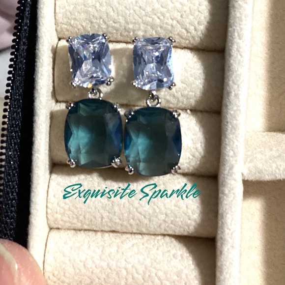 - 💋Elegant White and Teal Zircon Drop Earrings - Picture 14 of 16